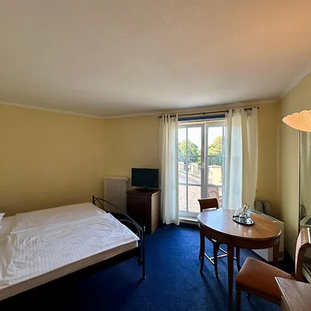 Otel Milser 4*